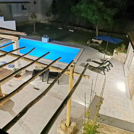 Casa Nuoneti By Rent Istria בית נופש Žminj
